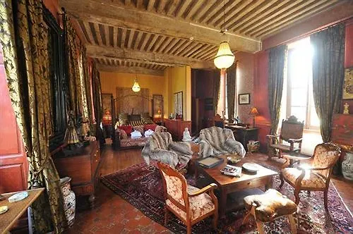 Chateau D'Origny, Chambres D'Hotes Et Restaurant Gastronomique Ouches 3*,  Francia