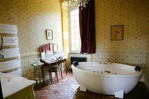 Chateau D'Origny, Chambres D'Hotes Et Restaurant Gastronomique Ouches 3*,