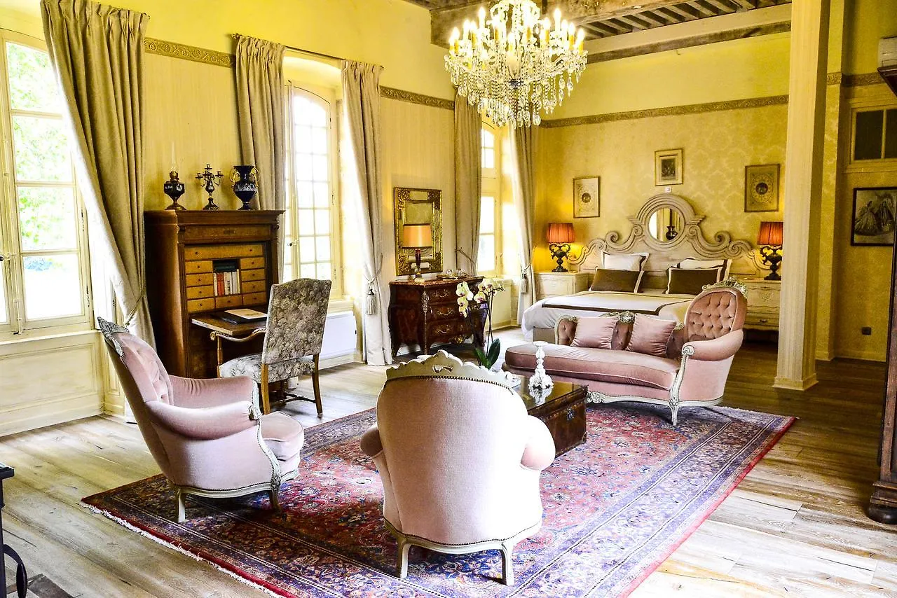 Chateau D'Origny, Chambres D'Hotes Et Restaurant Gastronomique Ouches